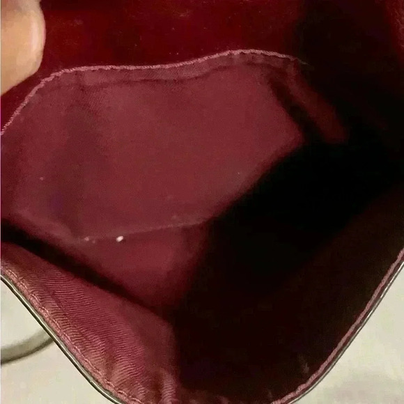 Fossil Emma EW Red Wine Crossbody Bag Pockets Glazed Leather Gold Hardware - Picture 7 of 10